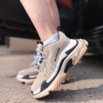 Batai Triple S V1 Beige Black White odos-stilius ir komfortas