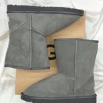 UGG classic short Light Gray boty-semiš a umělá kožešina