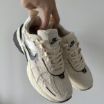 Кросівки V2K Runtekk Beige зі шкіри та текстилю — стиль і комфорт ----------