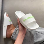 Pantoufles Balenciaga Slides Big Logo White-ardoises en caoutchouc élégantes