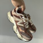 Scarpe da ginnastica 9060 Sparrow U9060EEH in pelle scamosciata e tessile per l'uso quotidiano