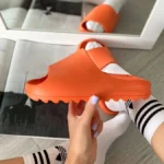 Yeezy Slide Orange Slipper-Leichte EVA Slipper für den Alltag