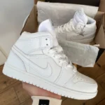 Air Jordan Retro Sneakers 1 White-Klassische Sneakers aus Leder