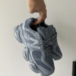 Sneakers 9060 Artic Grey Blue in pelle e pelle scamosciata