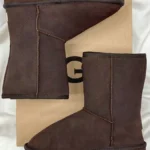 UGG Classic Short Brown Mocha — жіночі замшеві уггі з хутром