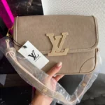 Сумка LV Buci SALE з еко шкіри — стильний аксесуар для щоденного використання ----------