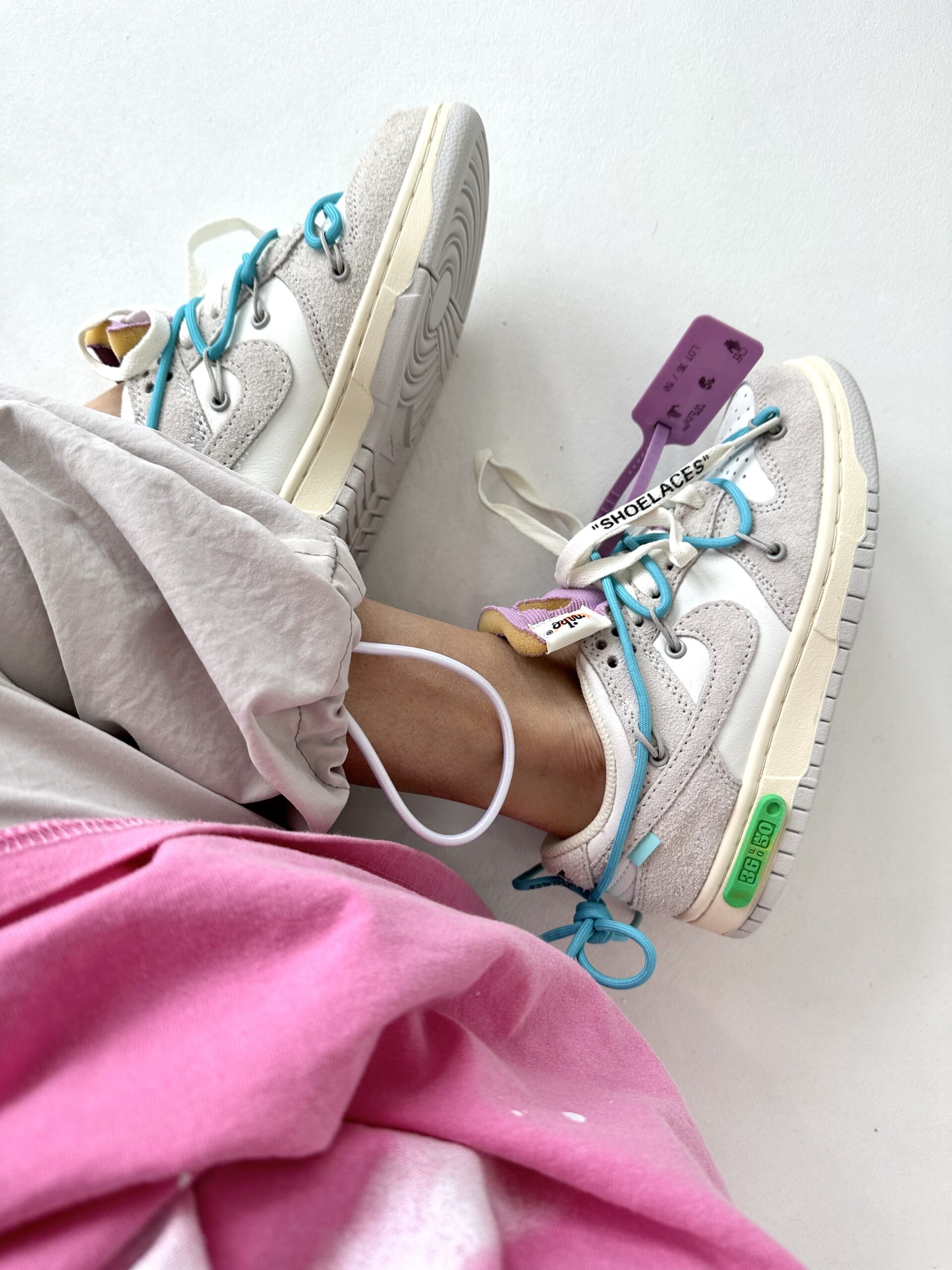 6672e993-6a63-4b12-bcde-4970426a8cec NIKE SB DUNK x luonnonvalkoinen LOT 36: 50 Premium lenkkarit-tyyliä ja mukavuutta - Image 1