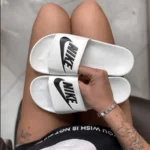 Капці Nike Slides Logo Swoosh White – легкі пінисті сланці