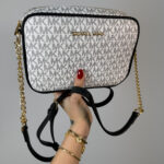 Taška Michael Kors - dámská stylová taška z ekokožky