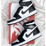 Air Jordan Retro High Svart / Hvit Fur Sneakers-lær herre kjører sko