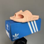Капці ADIDAS Adilette Peach Slides для комфорту та відпочинку