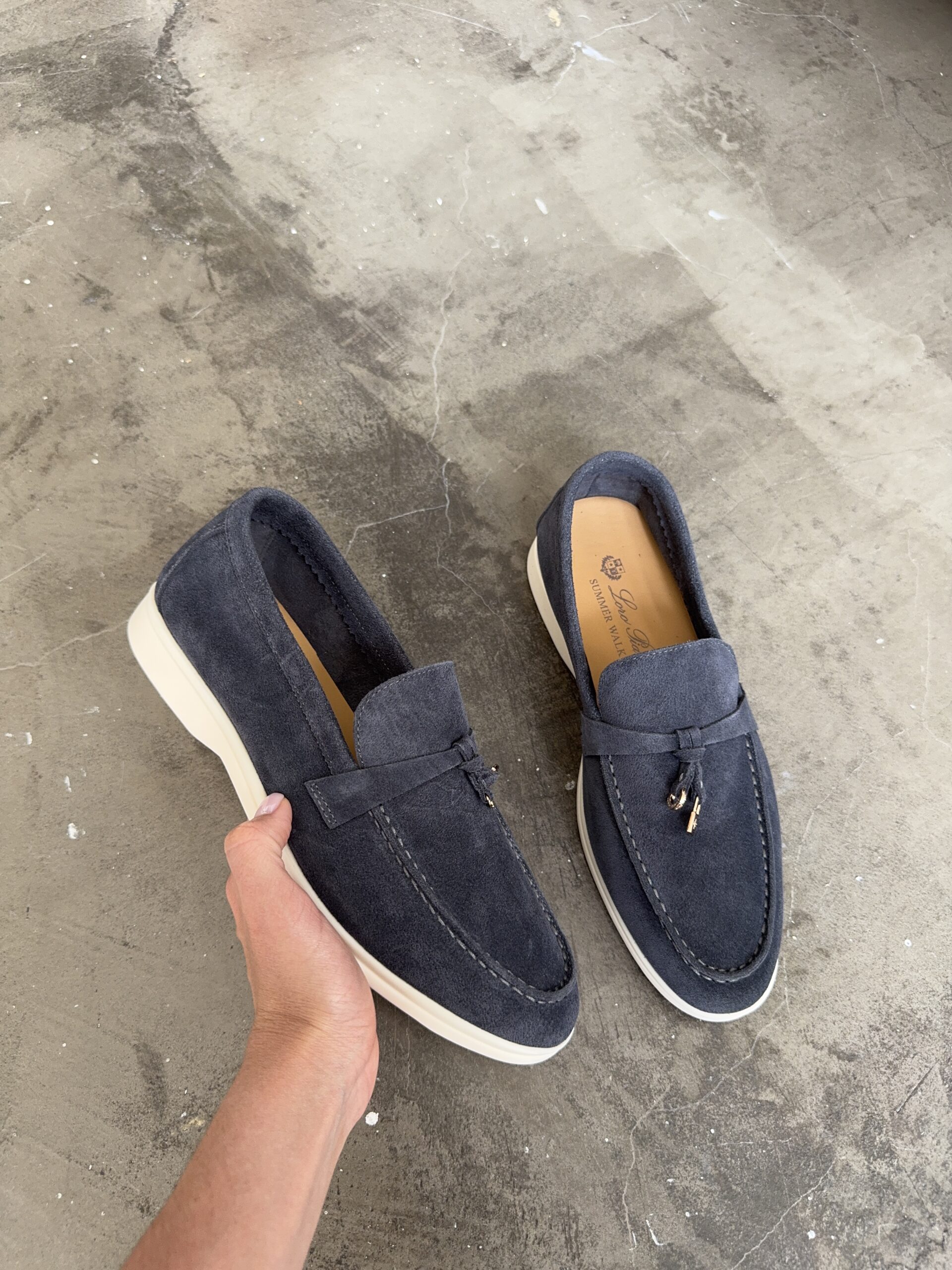 9a33da46-d263-4a0d-a1d0-ee662099f0ac Loro Piano Blue loafers-stiilsed seemisnahast naiste loaferid - Image 1