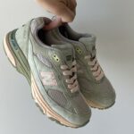 Sneakers 993 Green Wildleder mit Textil für Komfort und Stil