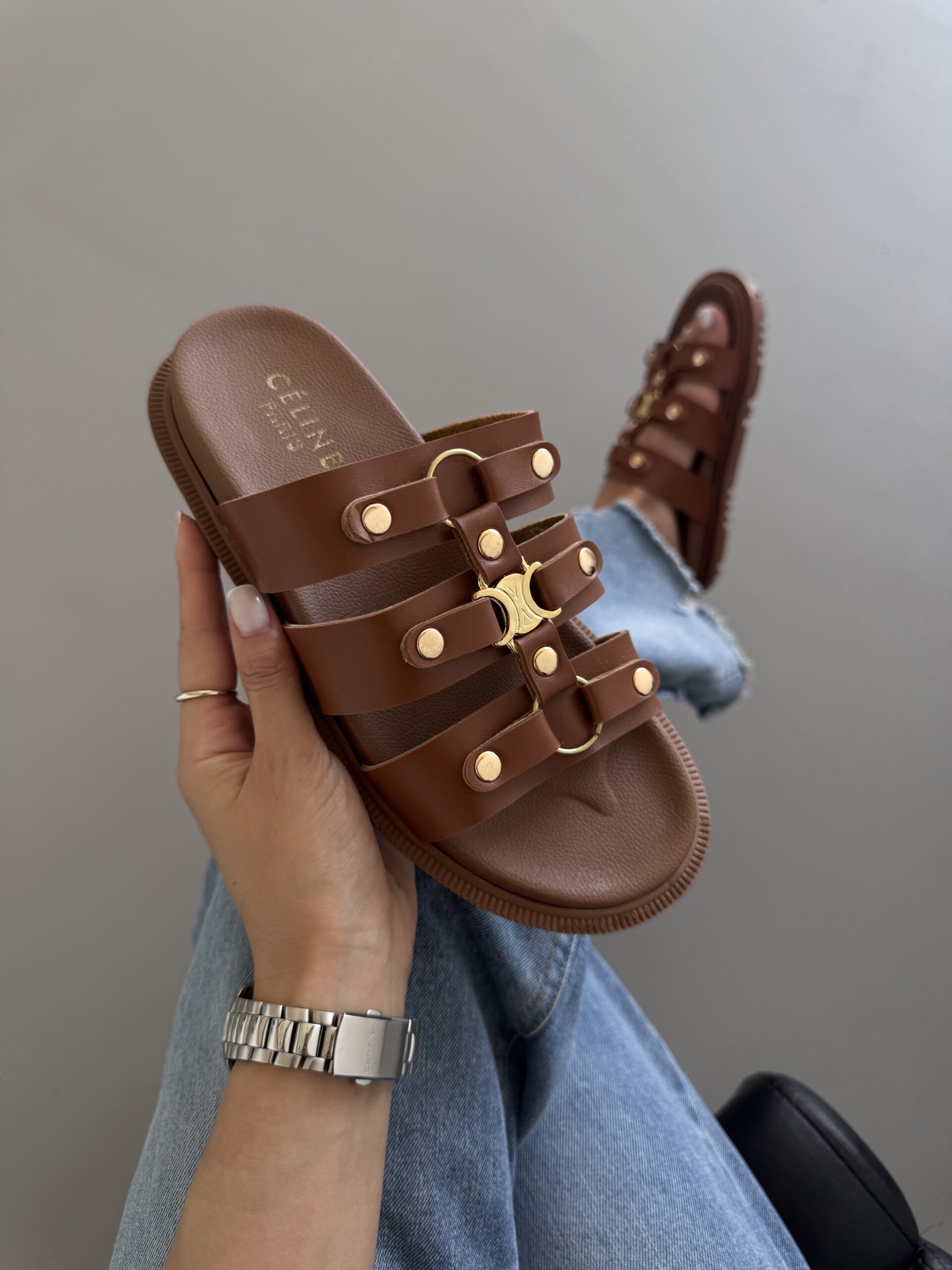 a30f2216-c2c4-4ec0-b541-ea18eafb2838 Капці CELINE Tippi Slides Ginger — шкіряні жіночі сланці — изображение 1