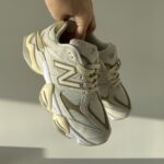 Кросівки 9060 Sea Salt Brown – замшеві та текстильні для щоденного комфорту