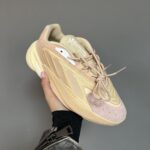 ADIDAS OZELIA Golden Rose Sneakers aus Textil und Wildleder-Stil und Komfort
