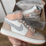 Nike Air Jordan 1 Retro Milan Mid-kožené vysoké tenisky