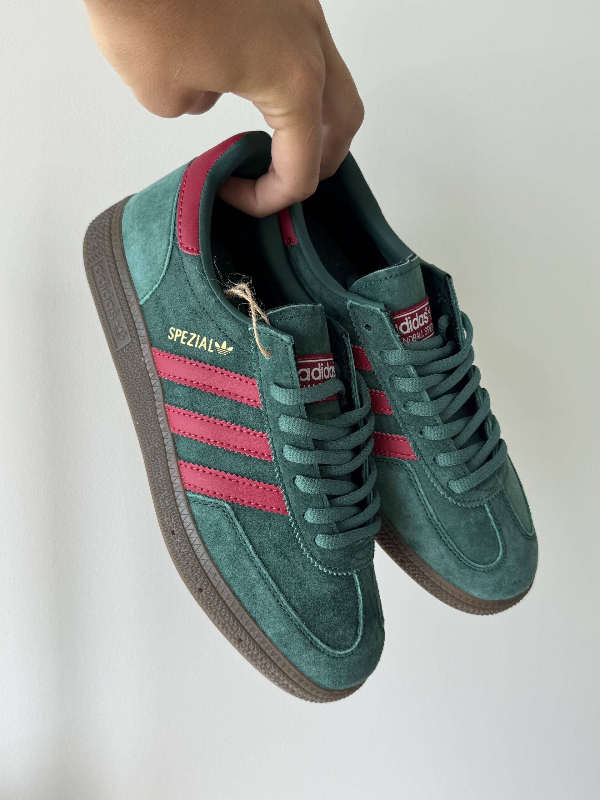 cd6f7186-7321-47e6-bdc5-6b07376bfc27 Кеди Spezial Green/Pink замшеві стильні та комфортні - obrazek 1