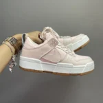 Baskets Nike SB Dunk Disrupt Barely Rose-baskets en cuir et textile