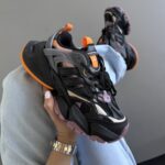 ADIDAS XLG RUNNER Black/Orange / Lilac-Stilvolle Sneakers aus Leder und Textil