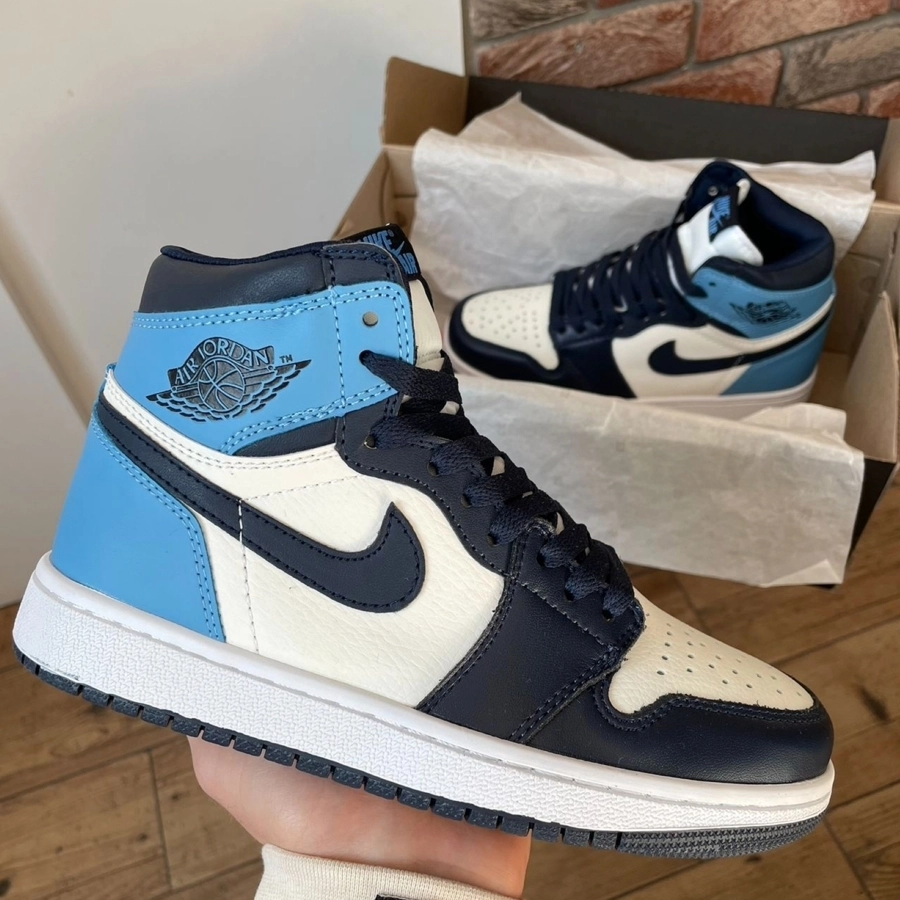 eaf117f0-568b-47aa-b171-1004fd272302 Nike Air Jordan 1 Retro Blue sneakers-tyylikkäät nahkaiset korkeat tennarit - Image 1