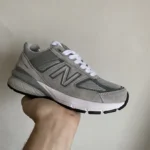 Кросівки NB 990 v5 Gray з замші та текстилю – комфорт і стиль